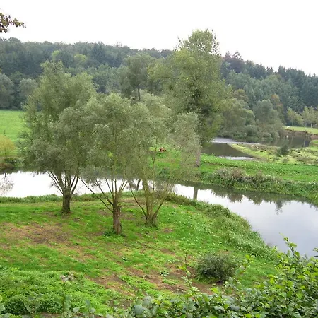 Сasa de vacaciones Beautiful Holiday Home In Villers-Sur-Lesse Near The Forest
