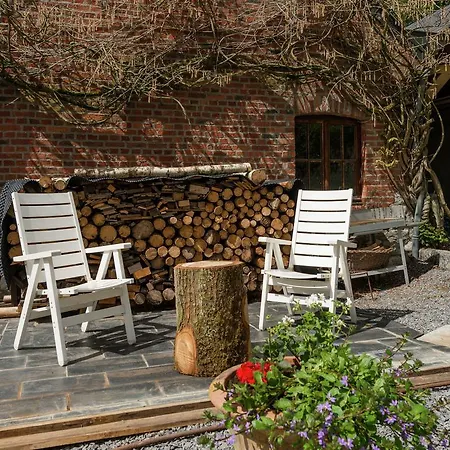 Beautiful Holiday Home In Villers-Sur-Lesse Near The Forest Rochefort